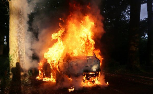 Autobrand Kasteellaan Haaren 13