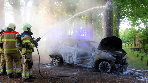 Autobrand Kasteellaan Haaren 4
