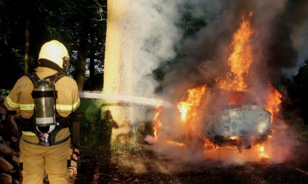 Autobrand Kasteellaan Haaren 7