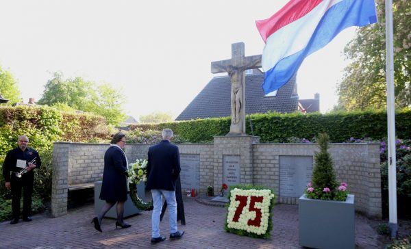 Dodenherdenking Helvoirt 1