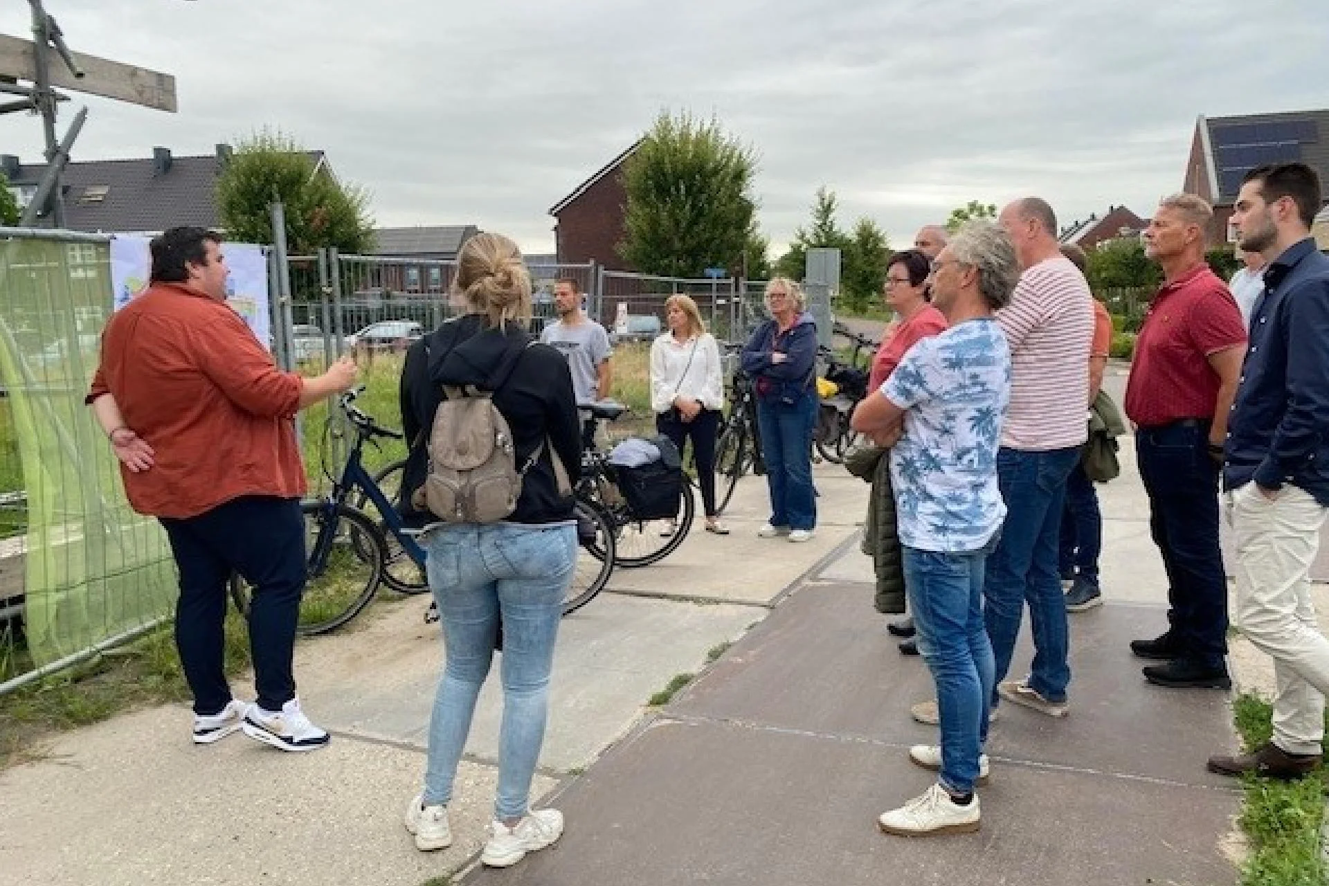 Fietstocht raad door Helvoirt Den Hoek