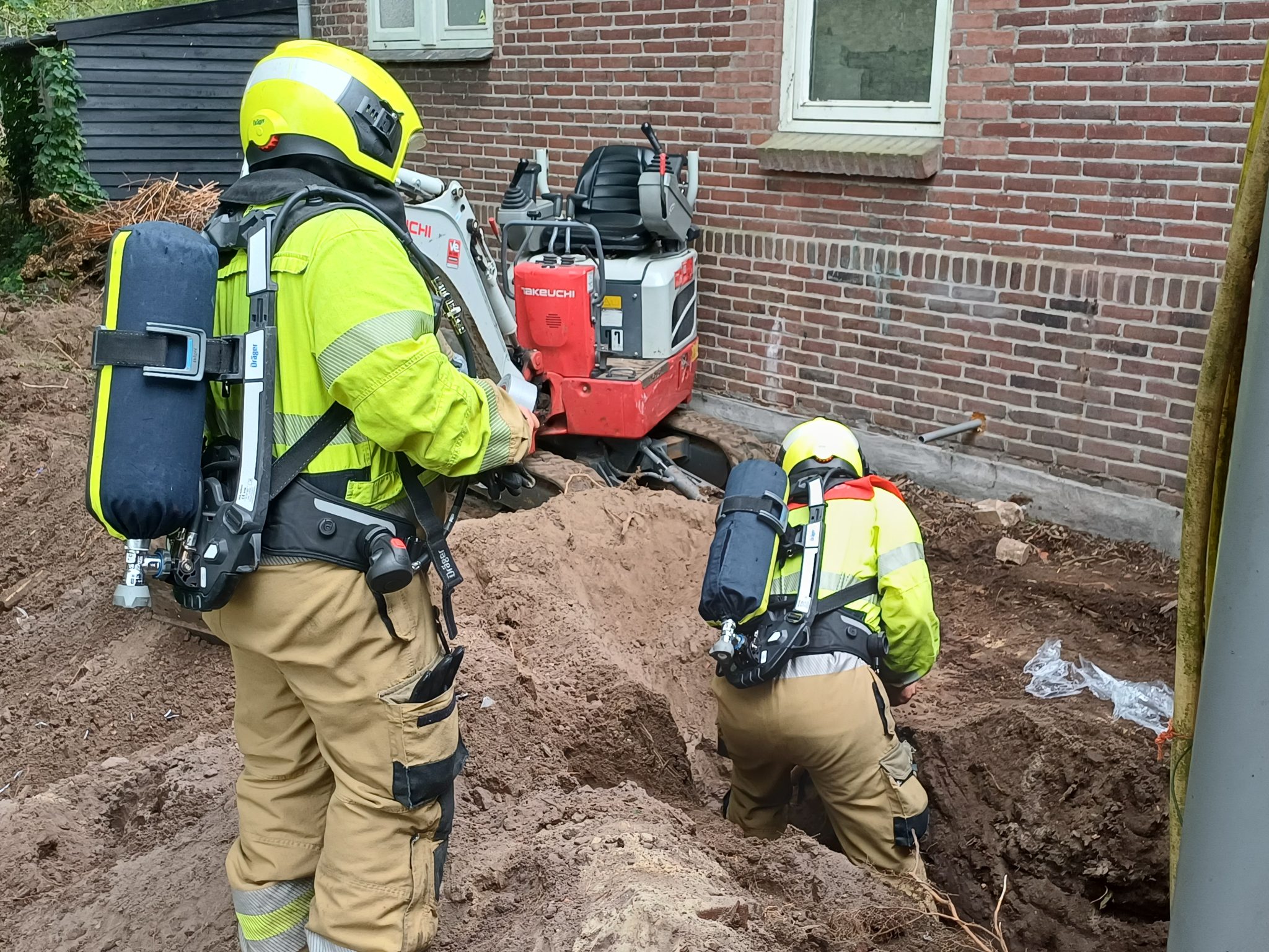 Gaslek parallelweg 2Sep26 (3)