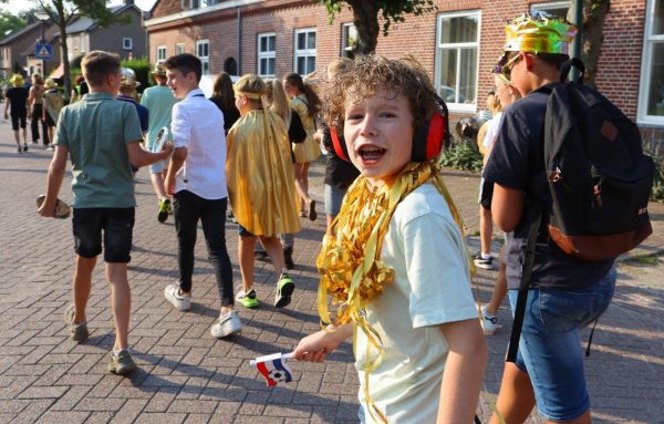 Herrieoptocht 10