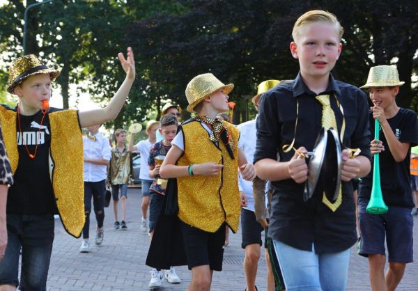 Herrieoptocht 19