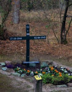      Monument Ivor Calvert en Kees van Iersel