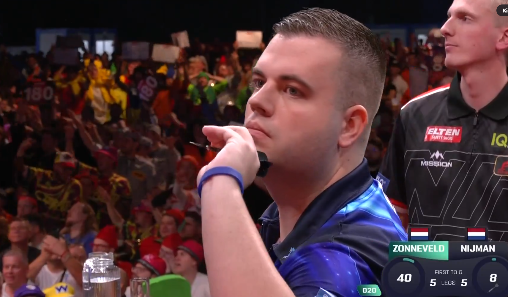 Niels wint van Nijman 18okt26 kwartfinale (2)