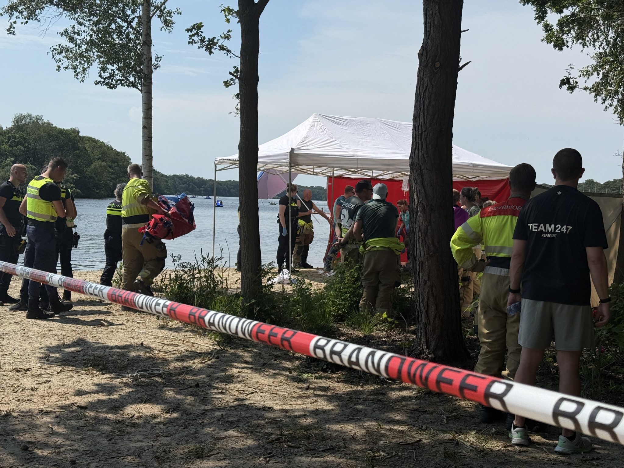 PERSOON te water ijzeren man 27jun26 BM (1)