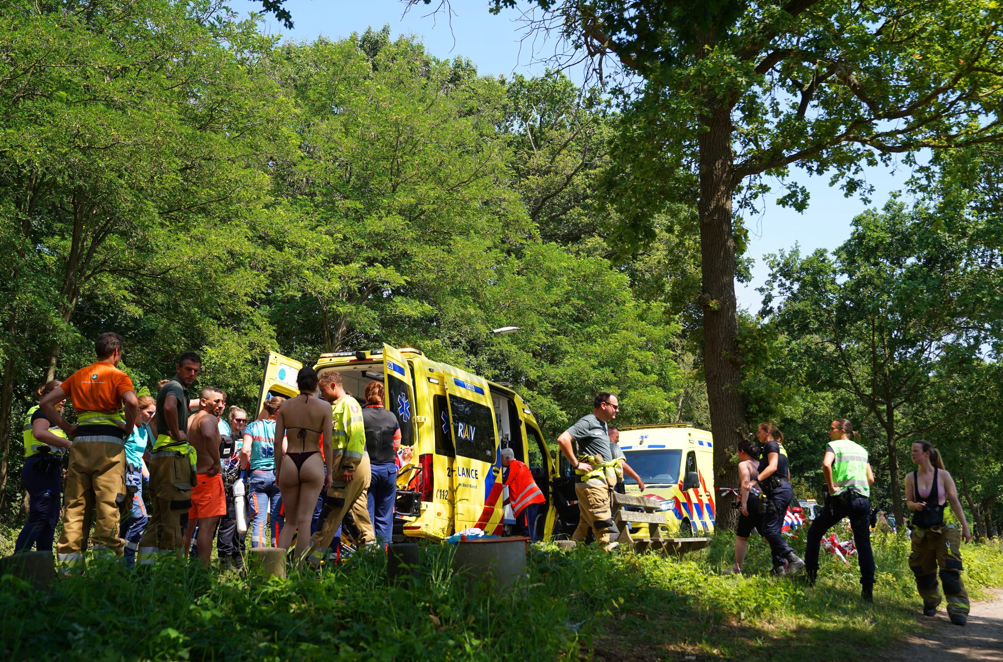 PERSOON te water ijzeren man 27jun26 BM (3)