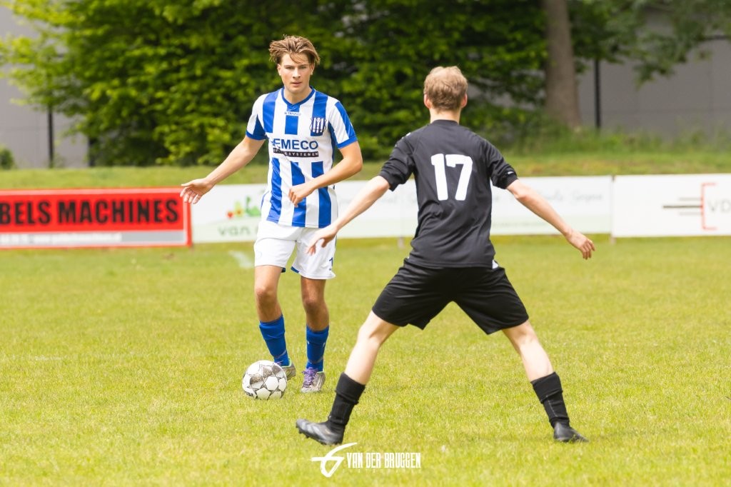 VV HELVOIRT KAMPIOEN 16mei26 Gerben vd Br (14)