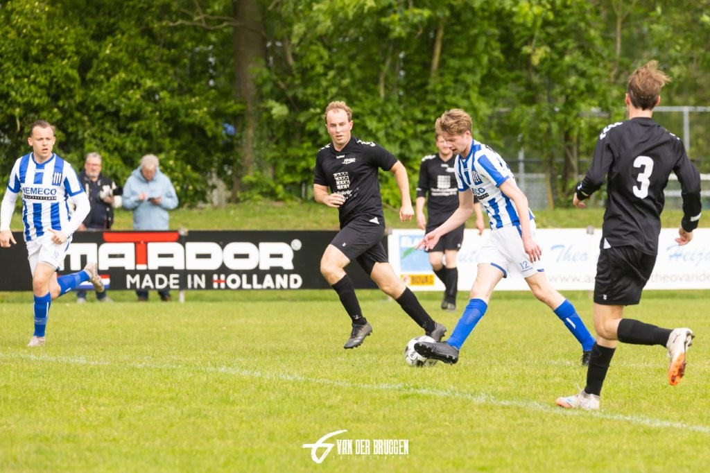VV HELVOIRT KAMPIOEN 16mei26 Gerben vd Br (28)